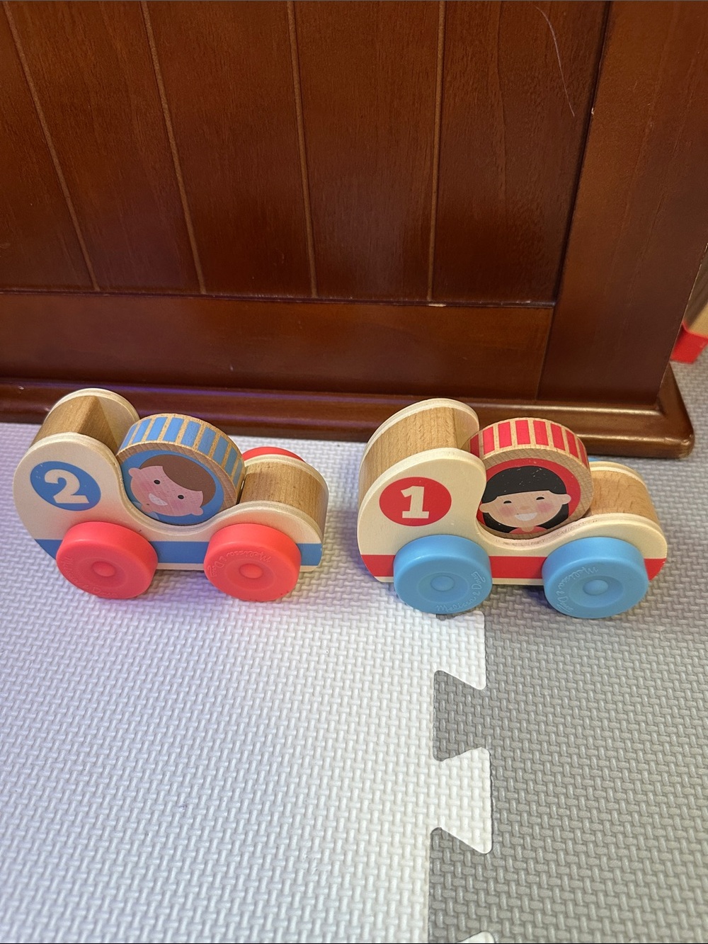 Melissa and Doug Wooden Numbered Pull-Along Toy Cars